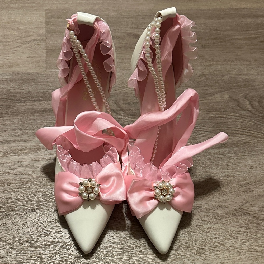 SHEIN Elegant Pink and White Heels with Pearl Detail